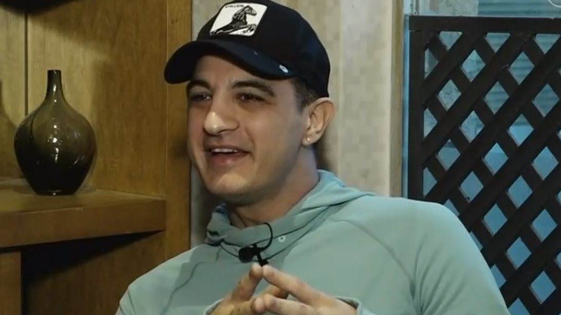 Δήμος Αναστασιάδης: &quot;Ήρθε στο καμαρίνι και έβγαλε τα ρούχα της&quot;