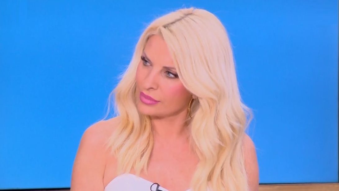 Ελένη Μενεγάκη: "Είναι στιγμές που αισθάνομαι ότι δεν μπορώ να αντεπεξέλθω σε αυτό"