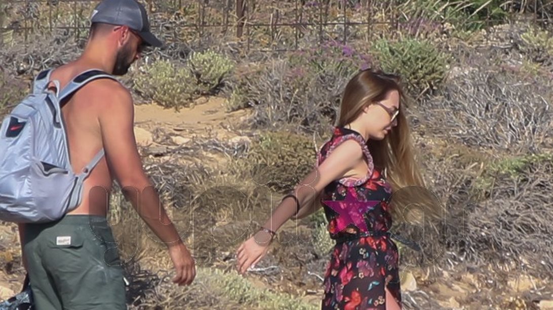 Αντωνία Καλλιμούκου &amp; Νίκος Παραδείσης: Ερωτευμένοι στα Κουφονήσια! Το άλμπουμ των καλοκαιρινών τους διακοπών