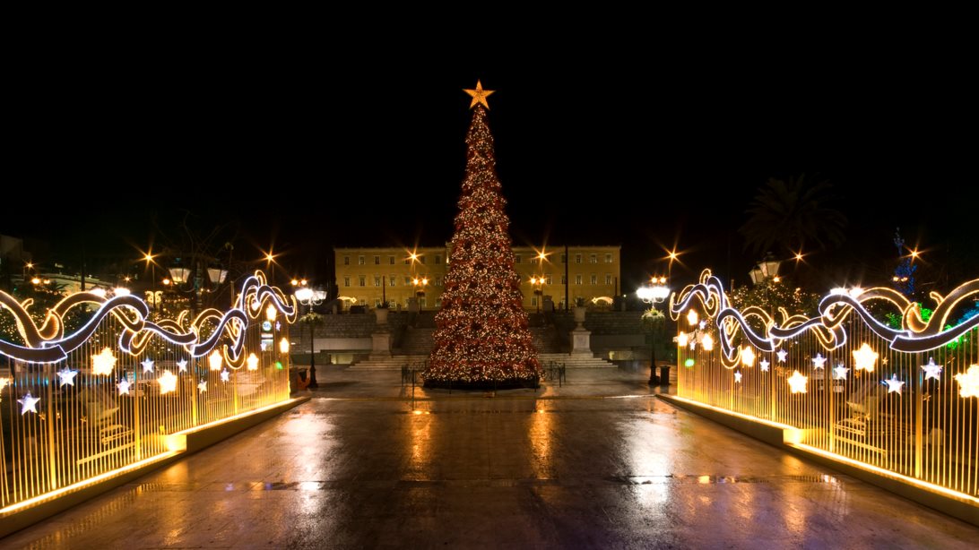 Βήμα - βήμα το σχέδιο για το άνοιγμα τα Χριστούγεννα: &quot;Οχι&quot; στην εστίαση!