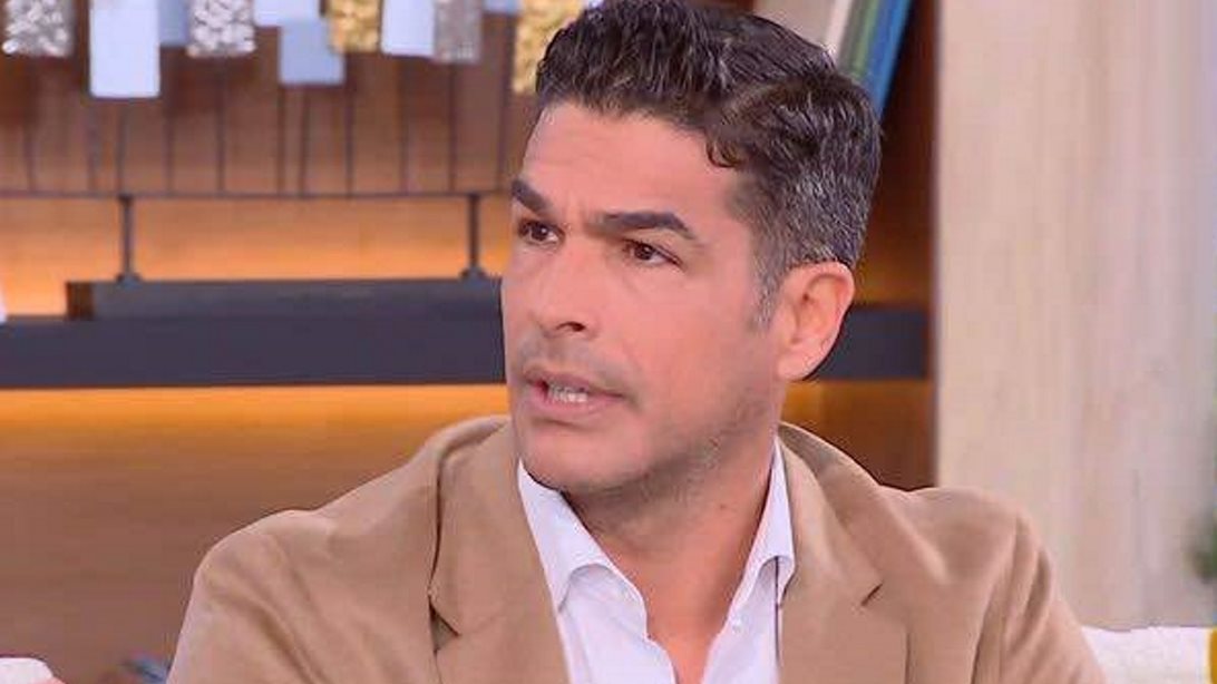 Νίκος Αναδιώτης: &quot;Προσευχήθηκα για την ψυχή του Κώστα Σημίτη - Δυστυχώς οι Έλληνες έχουμε κοντή μνήμη&quot;