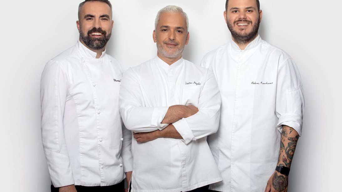 Ανέβηκε τα σκαλιά της εκκλησίας λίγο πριν γίνει κριτής στο "Game of Chefs"! Δείτε την ανάρτηση