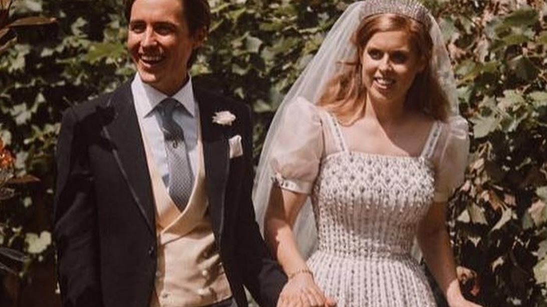 Πριγκίπισσα Βεατρίκη &amp; Edoardo Mapelli Mozzi: Μοιράζονται δύο νέες φωτογραφίες από τον γάμο τους
