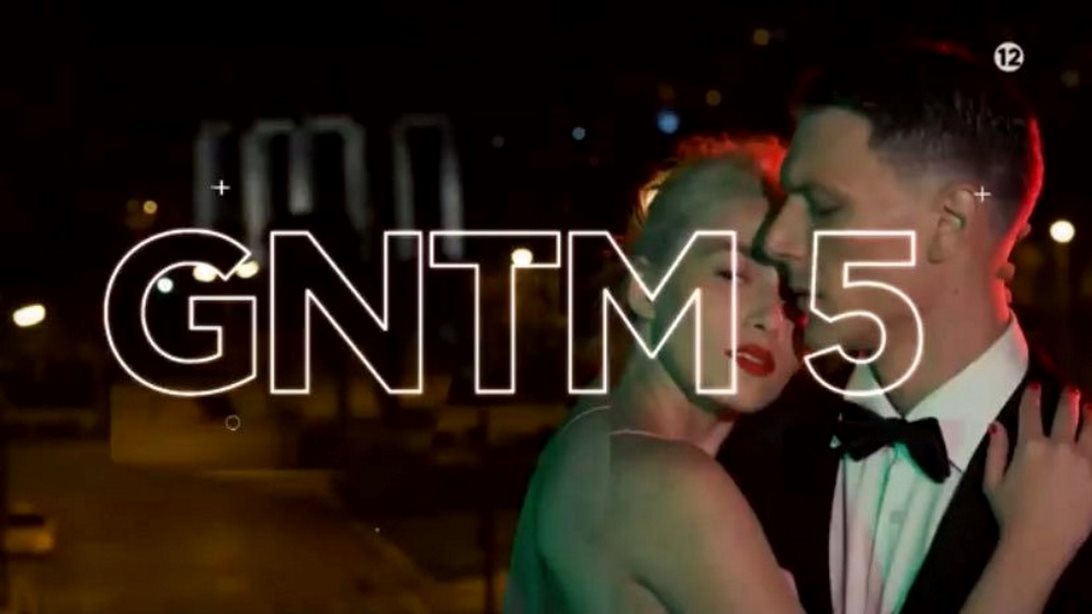 GNTM | Η νέα κριτική επιτροπή ποζάρει για πρώτη φορά μαζί! Δείτε τις φωτογραφίες