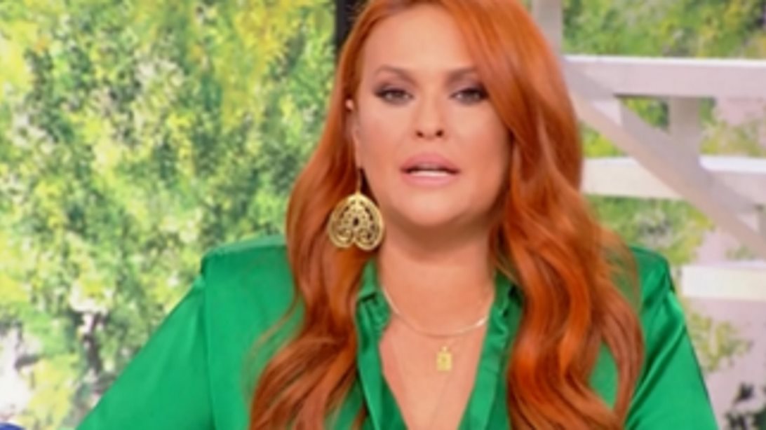 Σίσσυ Χρηστίδου: &quot;Παίρνουν τα φώτα επάνω τους οι παρουσιαστές να πουν τη δική τους τη γνωμούλα&quot;