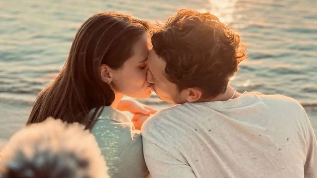 Aide-mémoire | Στο καλό κι από το πεζοδρόμιο...