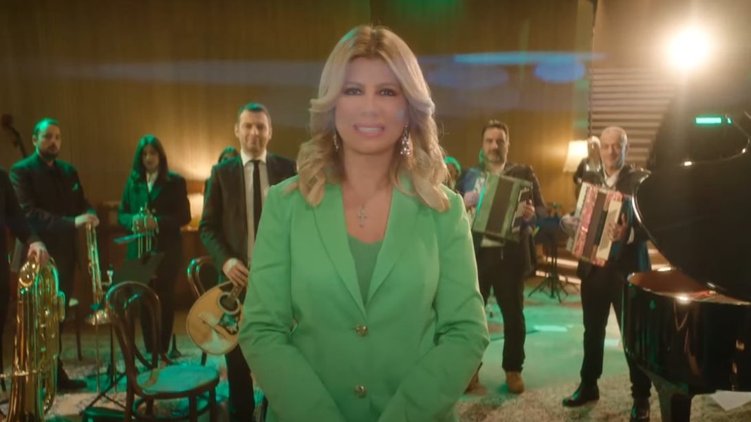 &quot;Αλήθειες με τη Ζήνα&quot; | Στην κορυφή της τηλεθέασης η Ζήνα Κουτσελίνη τον Απρίλιο