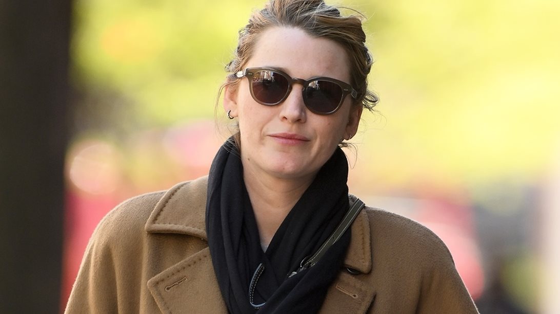 Hollywood Report | Η Blake Lively στη Νέα Υόρκη &amp; η νέα εμφάνιση της βασιλικής οικογένειας