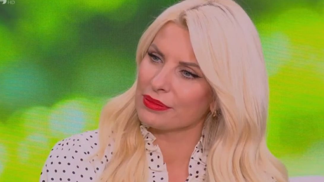 Ελένη Μενεγάκη: "Παρόλο που ήσουν top πάντα ερχόσουν στα καλέσματα στον "Πρωινό Καφέ". Σχεδόν με βοηθούσες"