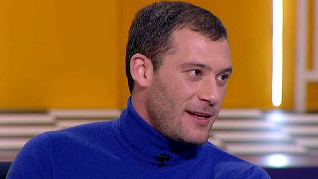 Αντίνοος Αλμπάνης: Στο «Καλό Μεσημεράκι»! Τα νέα δεδομένα στη ζωή του &amp; το ξέσπασμα κατά των διακρίσεων