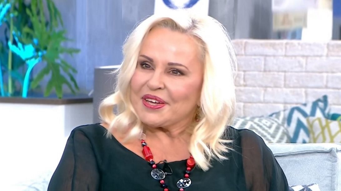 Η Μπέσσυ Αργυράκη στο πρώτο βίντεο μετά την πτώση της | Η επική ατάκα της