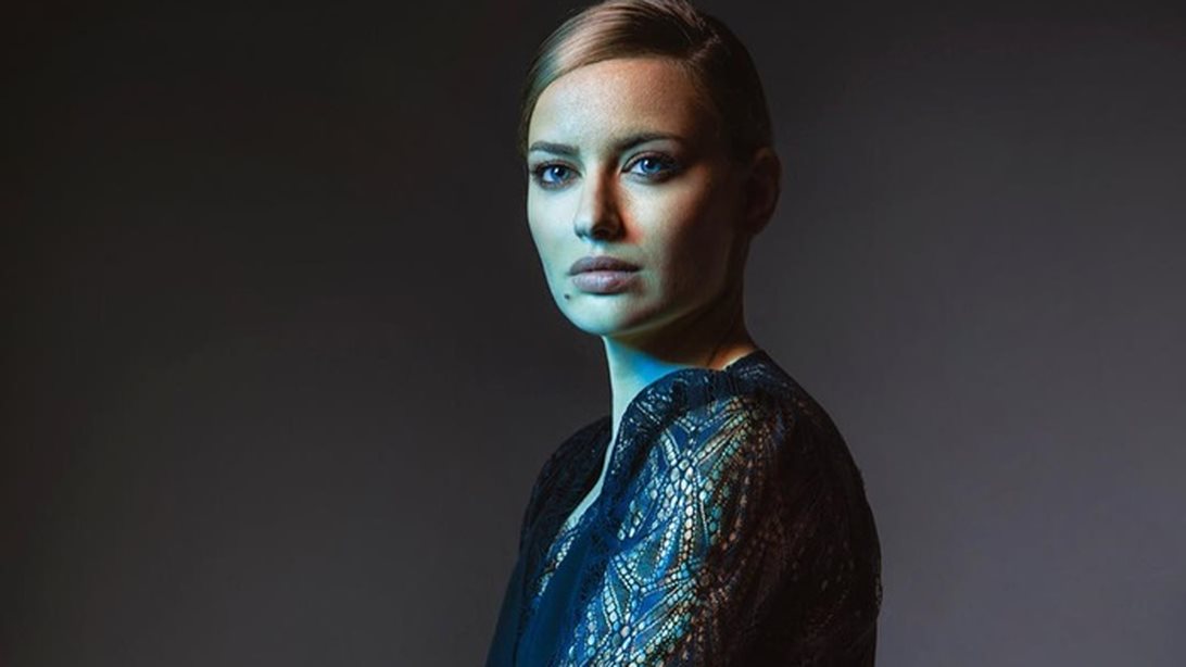 Η Ντόρα Μακρυγιάννη κόλλησε για τρίτη φορά κορονοϊό: &quot;Ο covid μου αφιερώνει ξανά: &quot;Κι όμως είμαι ακόμα εδώ&quot;...&quot;