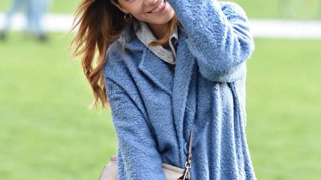 Βάσω Λασκαράκη: Ποζάρει αγκαλιά με τον Λευτέρη Σουλτάτο και του εύχεται για τη γιορτή του