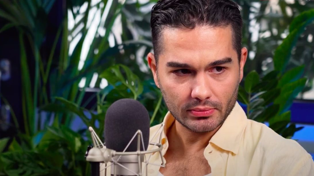 Ο Χρήστος Μάστορας ξεκαθαρίζει: &quot;Είναι άλλη μία εσφαλμένη αντίληψη... Η καταγωγή μου είναι ελληνική&quot;