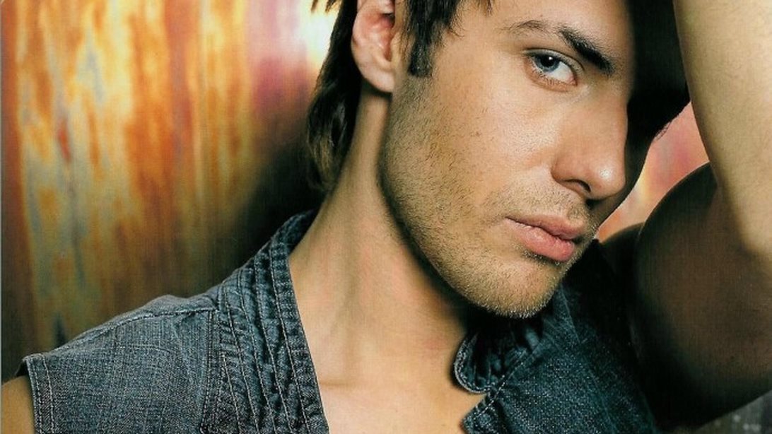 Ο Νότης Χριστοδούλου παραδέχεται πως είναι gay &amp; εξηγεί γιατί σκέφτεται να υιοθετήσει παιδί