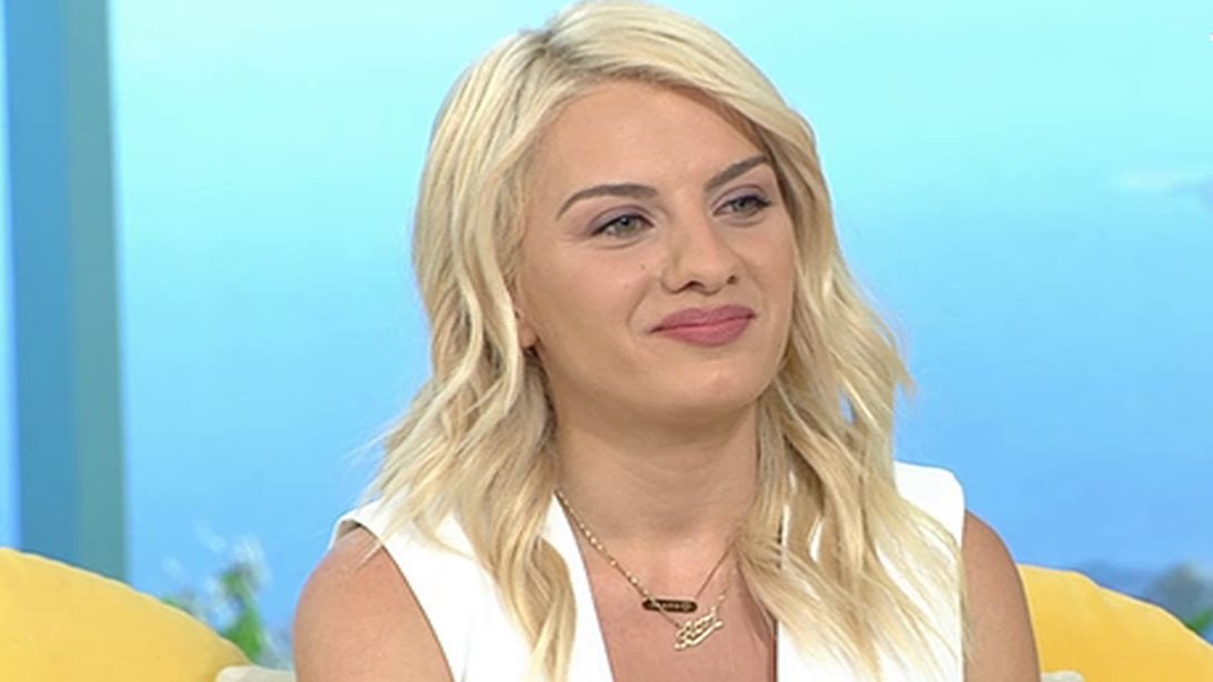 Ασημίνα Ουστάλλι: Τα δύσκολα παιδικά χρόνια &amp; η απάντηση για το ειδύλλιο με τον Πανούλη