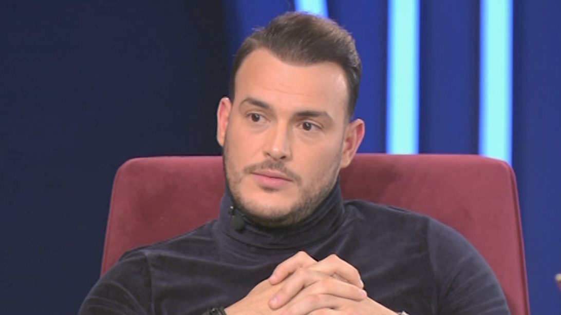 Σάκης Αρσενίου: "Είναι πολύ πονηρή, ξέρει πολύ καλά πως να χειριστεί το παιχνίδι για να πετύχει το σκοπό της"