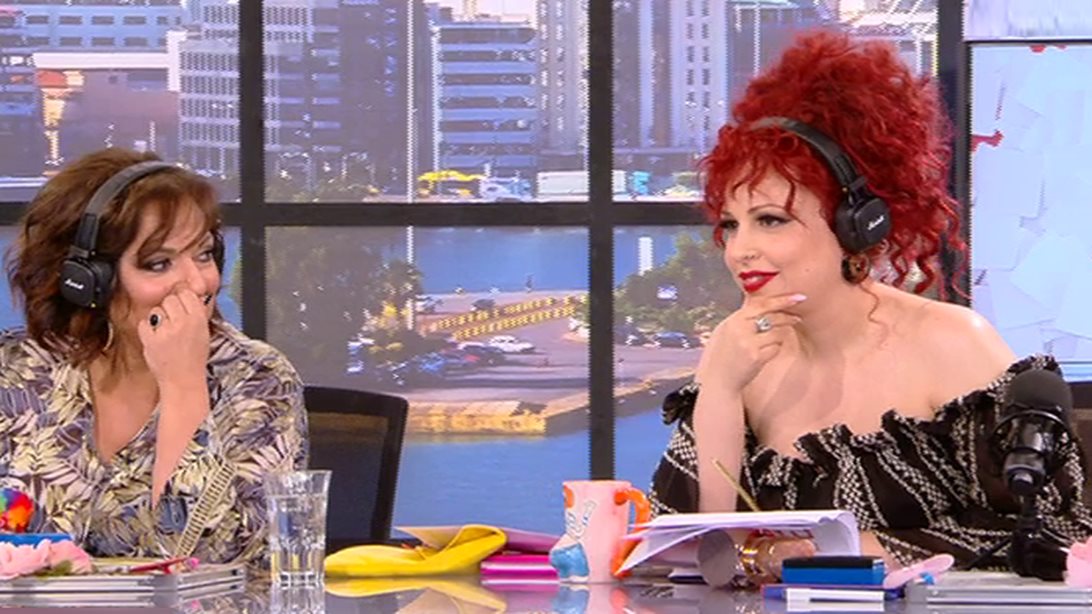 Video Of The Day: Η επική φάρσα της Σοφίας Βόσσου στις παρουσιάστριες του The Booth