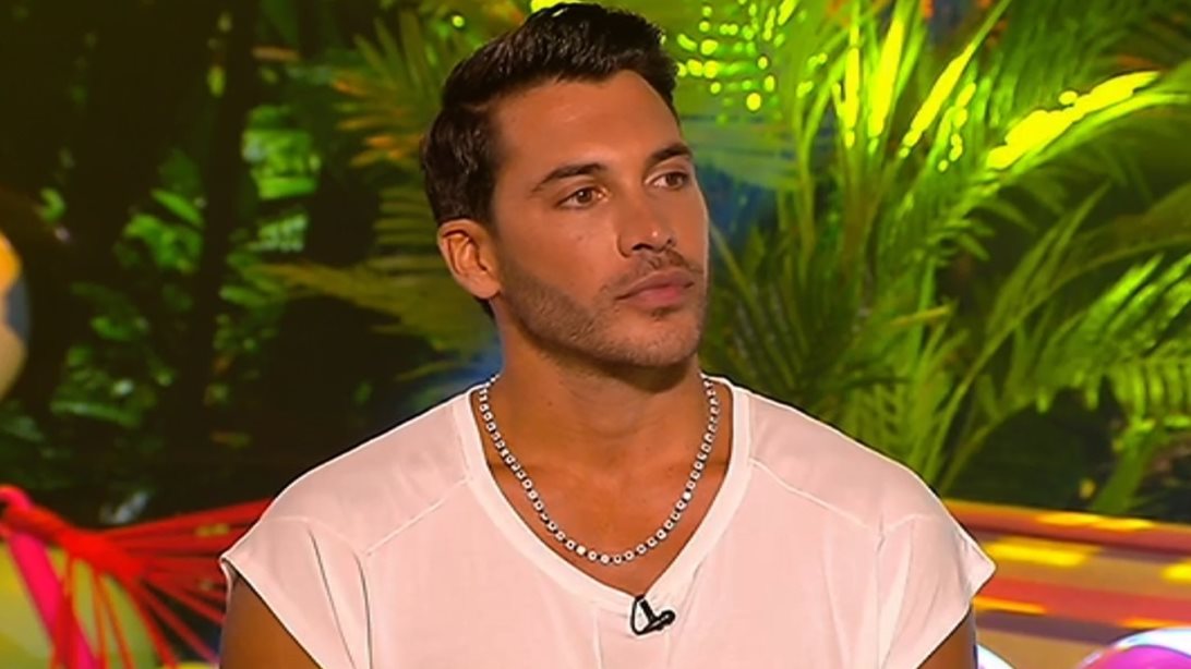 Γιώργος Ασημακόπουλος: &quot;Με είχαν τρελάνει - Ήταν πολλά τα λεφτά, όλοι ήθελαν να σώσουν την καρέκλα τους&quot;