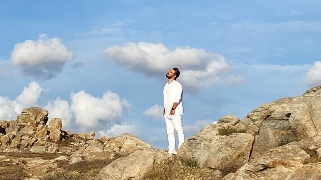 Συνεργασία-έκπληξη για τον Πάνο Κιάμο και τον Γιάννη Τσιμιτσέλη!