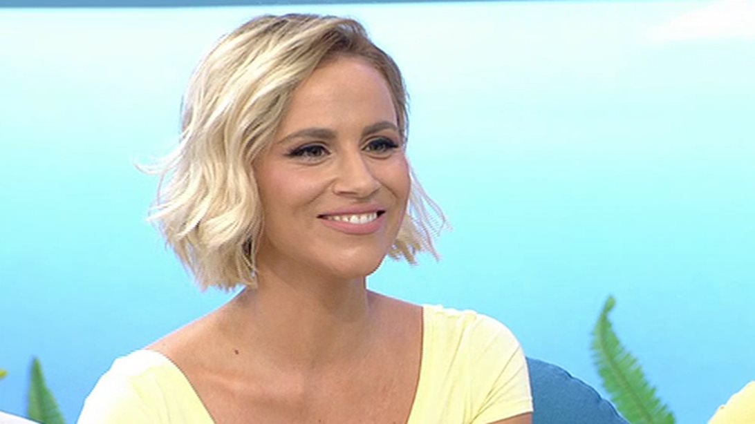 Νάντια Μπουλέ: Η τηλεφωνική παρέμβαση στους «ΚουΚου» &amp; τα επικά σχόλια on air για τον... γάμο της