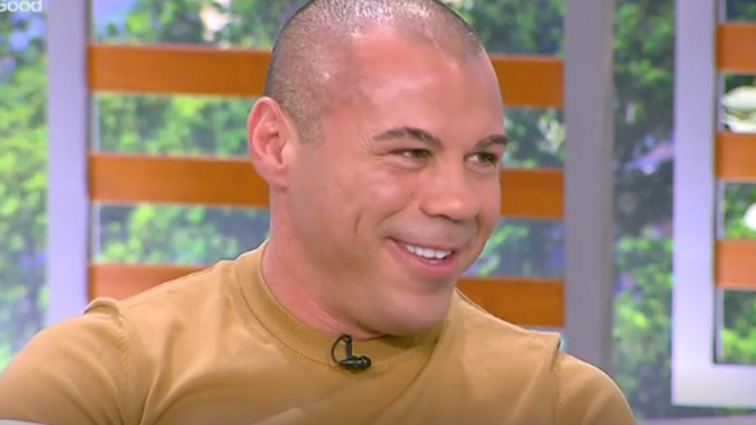 Μιχάλης Ζαμπίδης "Ήμασταν εντελώς διαφορετικοί όταν γνωριστήκαμε με τη Μαρία. Δεν θέλει να ξέρει καθόλου τα φύλα των διδύμων"