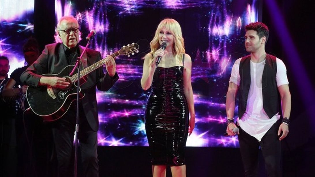 Νατάσα Θεοδωρίδου: Η μεγάλη πρεμιέρα στο Teatro με Κυριαζή &amp; Ιακωβίδη | Ποιοι βρέθηκαν εκεί;