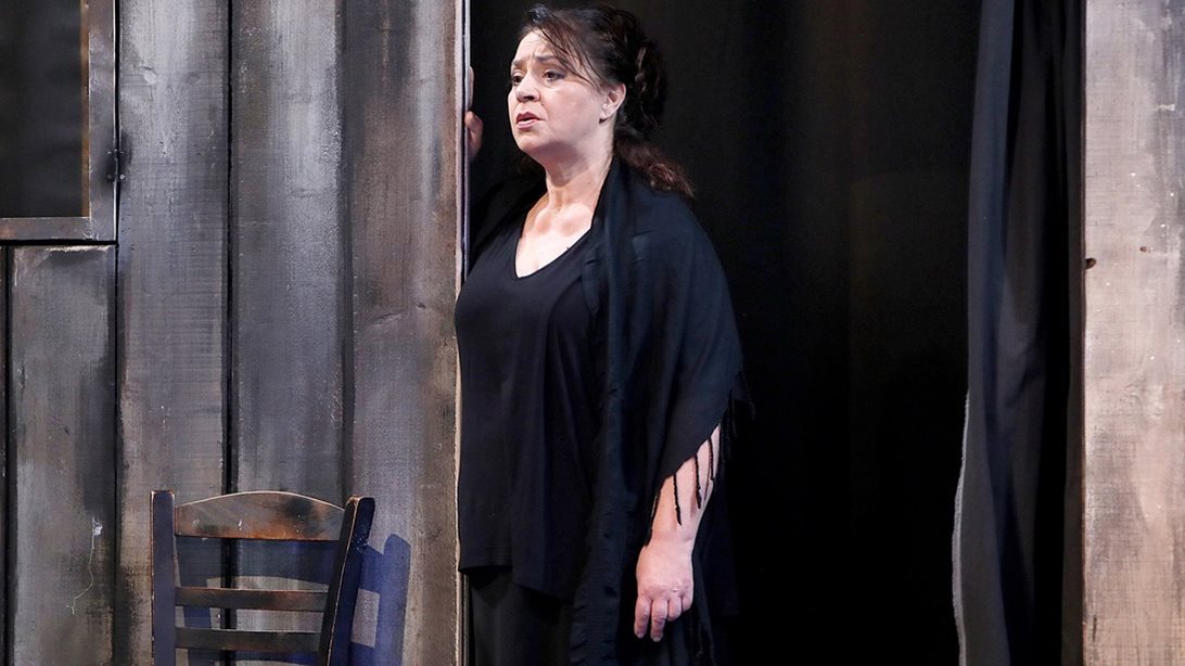 Μαρία Φιλίππου: &quot;Ο παραγωγός της παράστασης μας ζήτησε να πληρώνουμε τους τεχνικούς και τις ταξιθέτριες&quot;