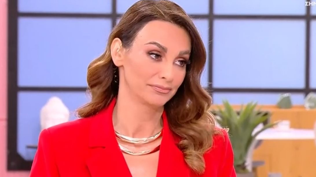 Μπέττυ Μαγγίρα: &quot;Δεν βγάζω την ουρά μου απέξω, όλοι το κάνουμε αυτό&quot;