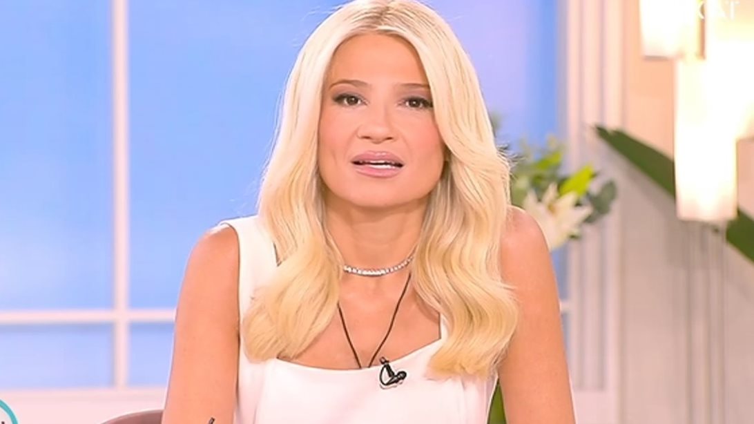 Fay&#39;s Time | Η Φαίη Σκορδά έκανε πρεμιέρα σε νέα ώρα και ζώνη στον ΣΚΑΪ