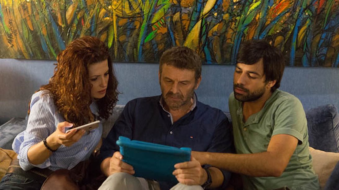 Τατουάζ: Νέες φωτογραφίες από τα γυρίσματα της σειράς του Ανδρέα Γεωργίου