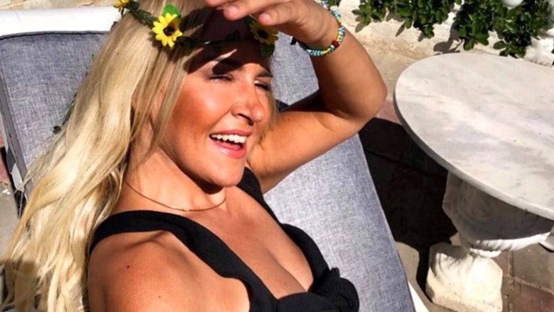 Μαρία Ανδρούτσου 
: Έχασε 13 ολόκληρα κιλά και φωτογραφίζεται με bikini