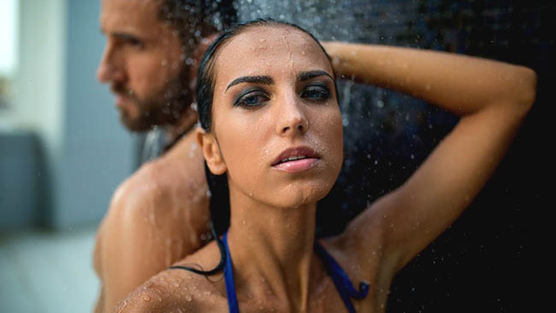 Πόσο καλό κάνουν στο σώμα τα κρύα ντους: Τελικά τι σου προσφέρουν;