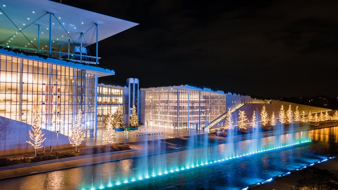 Το Κέντρο Πολιτισμού Ίδρυμα Σταύρος Νιάρχος έβαλε τα γιορτινά του