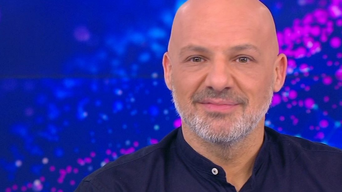 Σε αυτή την εκπομπή θα βρεθεί καλεσμένος ο Νίκος Μουτσινάς
