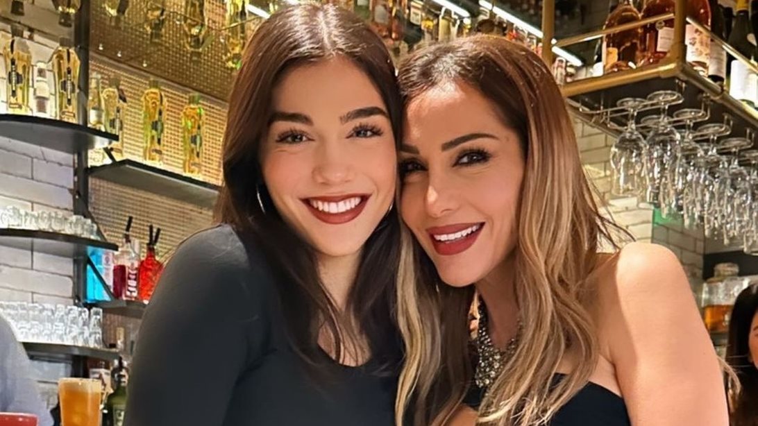 Δέσποινα Βανδή για Μελίνα Νικολαΐδη: "19 χρόνια πριν ήρθε και φώτισε τη ζωή μου και μετά όλα αλλιώς"