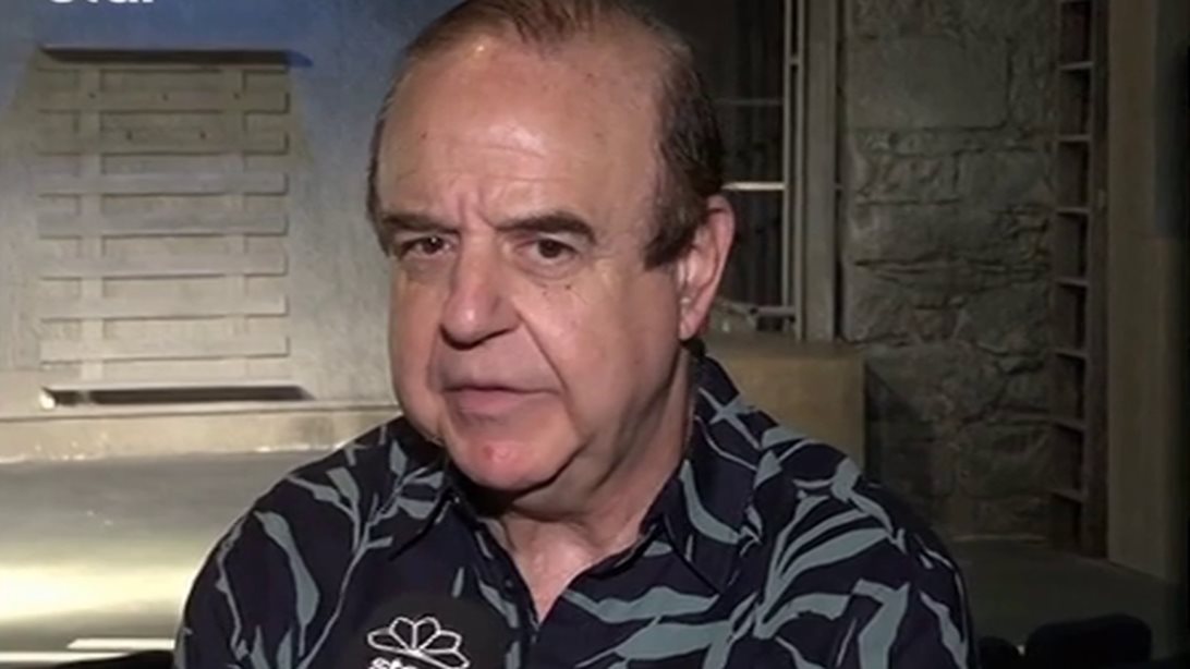 Παύλος Χαϊκάλης: Σχολιάζει την αποχώρηση του από την παράσταση του Πέτρου Φιλιππίδη