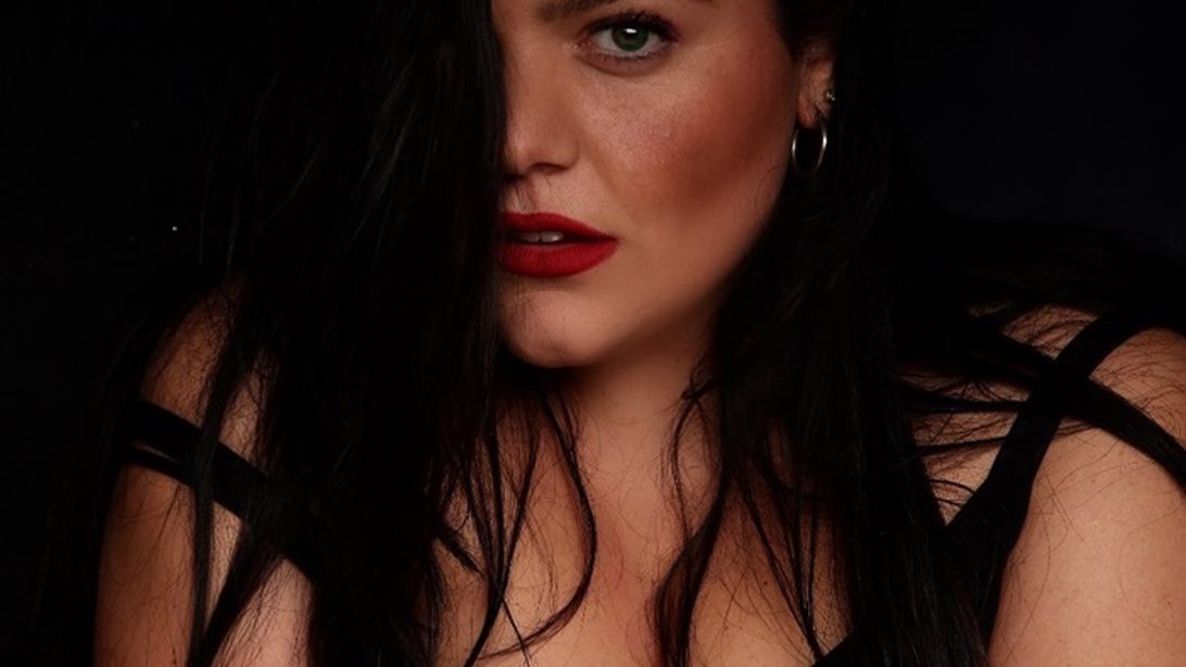 Δανάη Μπάρκα: Το κείμενο για τη διαφορετικότητα που πρέπει να διαβάσεις!