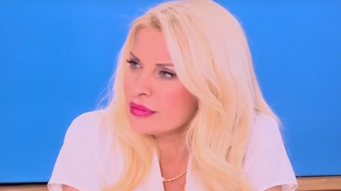 Ξέσπασε η Ελένη Μενεγάκη: &quot;Δεν ξέρω αν θα το βγάλω εύκολα από το μυαλό μου, συγγνώμη!&quot;