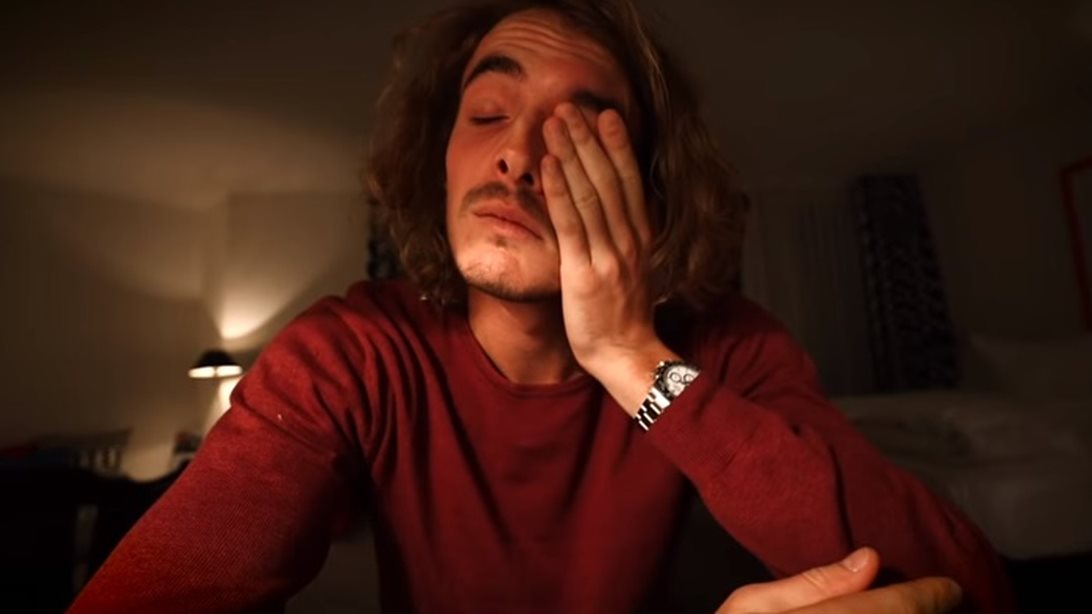 Στέφανος Τσιτσιπάς: Δακρύζει on camera περιγράφοντας τον σοκαριστικό παρολίγον πνιγμό του