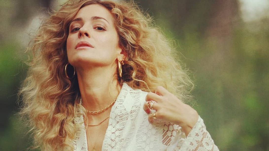 Νατάσσα Μποφίλιου: Ποζάρει με μπικίνι στο Instagram
