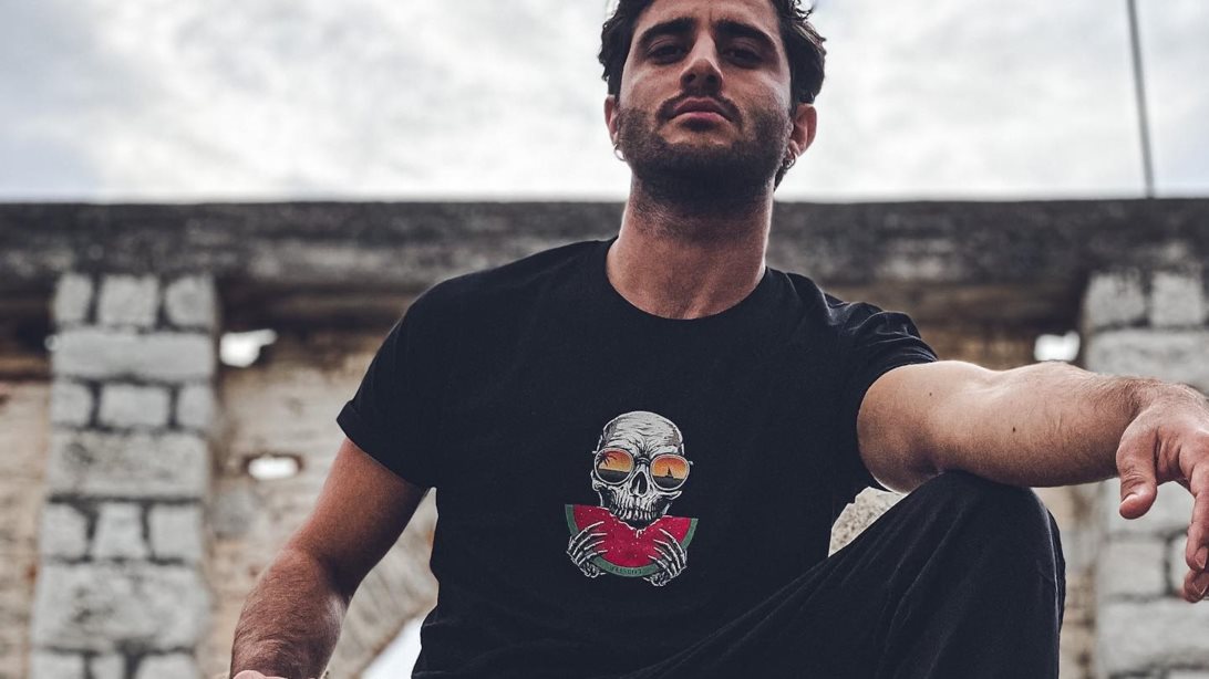 Μόνο στο Yupiii! Γιάννης Βασιλλώτος: Έγινα ηθοποιός επειδή είχα μια κοπέλα που ασχολιόταν με την υποκριτική. Από έρωτα και από περιέργεια, είπα &quot;ναι&quot;