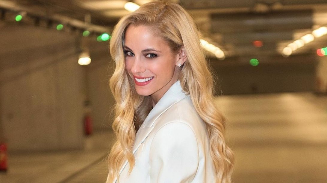 Το πορτοκαλί είναι το χρώμα της σεζόν | Πώς το φόρεσε η Δούκισσα Νομικού