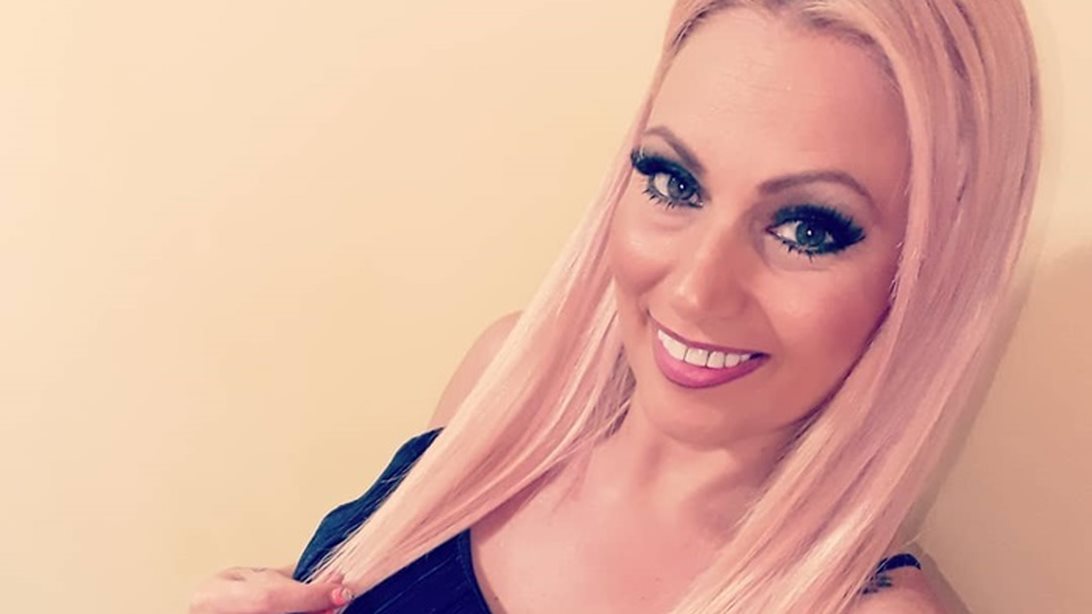 Γωγώ Γαρυφάλλου

: Χώρισε ένα μήνα μετά τη γέννηση της κόρης της!