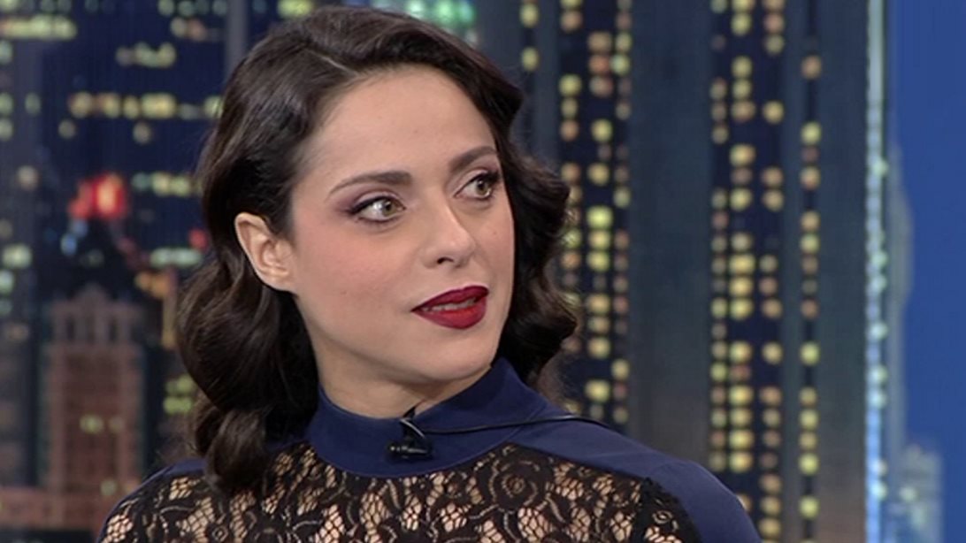 Η Ευαγγελία Συριοπούλου επιβεβαιώνει την εγκυμοσύνη της - Οι φωτογραφίες με την φουσκωμένη κοιλίτσα