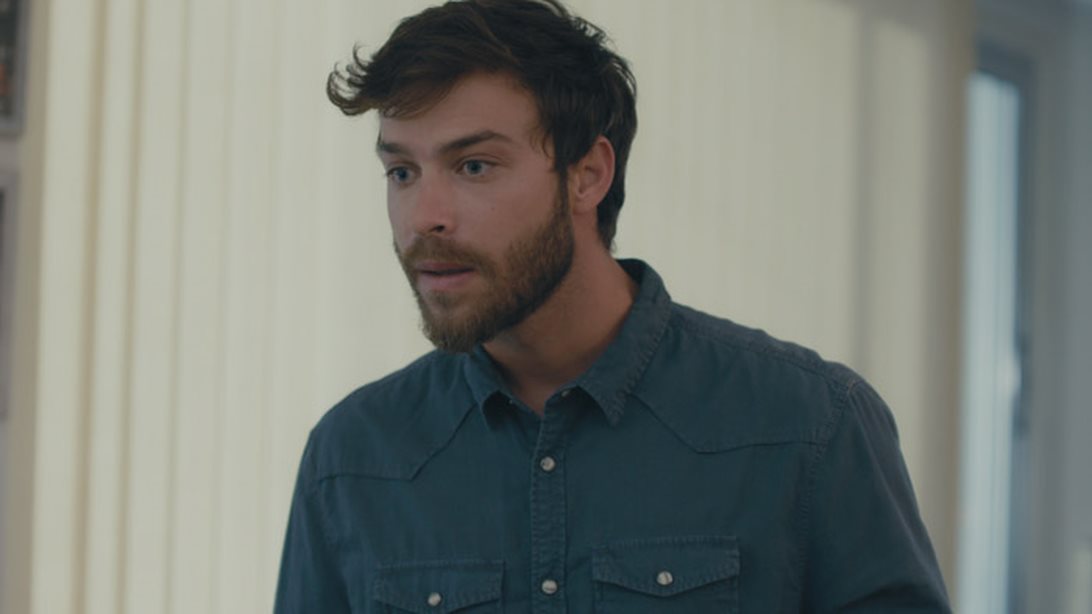 Το Τατουάζ
: Νέες εξελίξεις: Η Τατιάνα μαθαίνει για το ένοχο μυστικό του Τόνυ και ζητά εξηγήσεις!