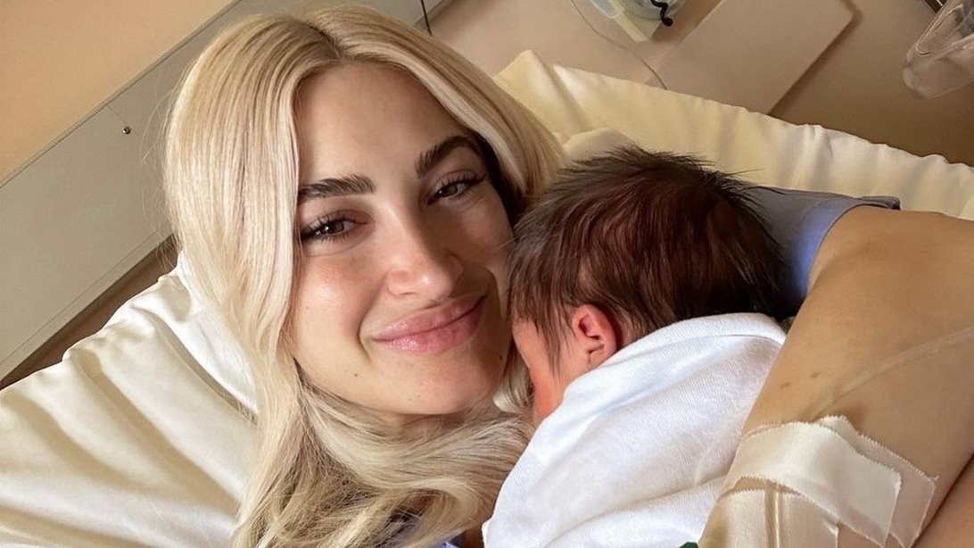 Ιωάννα Τούνη: Δείχνει το σώμα της 4 μόλις μήνες μετά τη γέννηση του παιδιού της