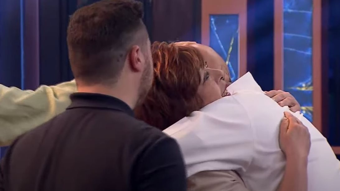 MasterChef | &quot;Λύγισαν&quot; Μπέη και Τράκας - Στο πλατό οι οικογένειες τους