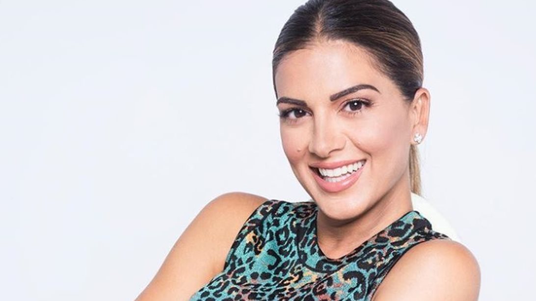 Σταματίνα Τσιμτσιλή: Ποζάρει στις διακοπές της χωρίς ίχνος μακιγιάζ! Δείτε την