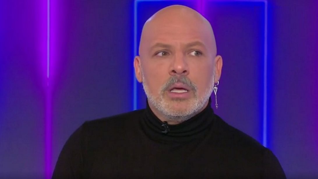 Ο Νίκος Μουτσινάς απάντησε on air στον Βαλάντη: "Μην τα μεταφράζουμε όπως μας βολεύει"